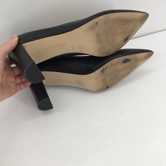 Ivanka Trump Women’s Lysa Pointed-Toe Pumps Classic Career Navy Size 9.5N - Picture 4 of 10